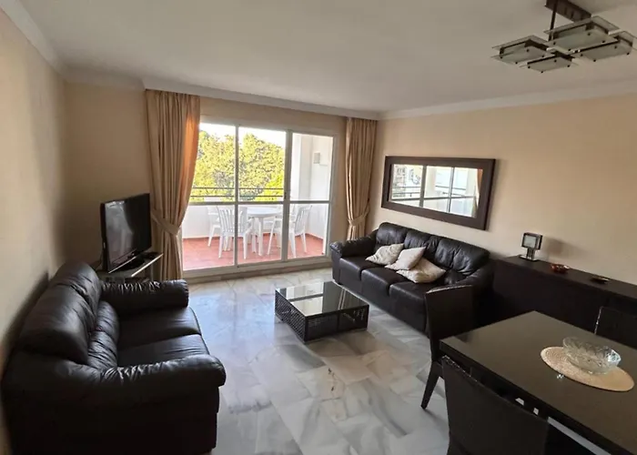 Nidos Appartement *